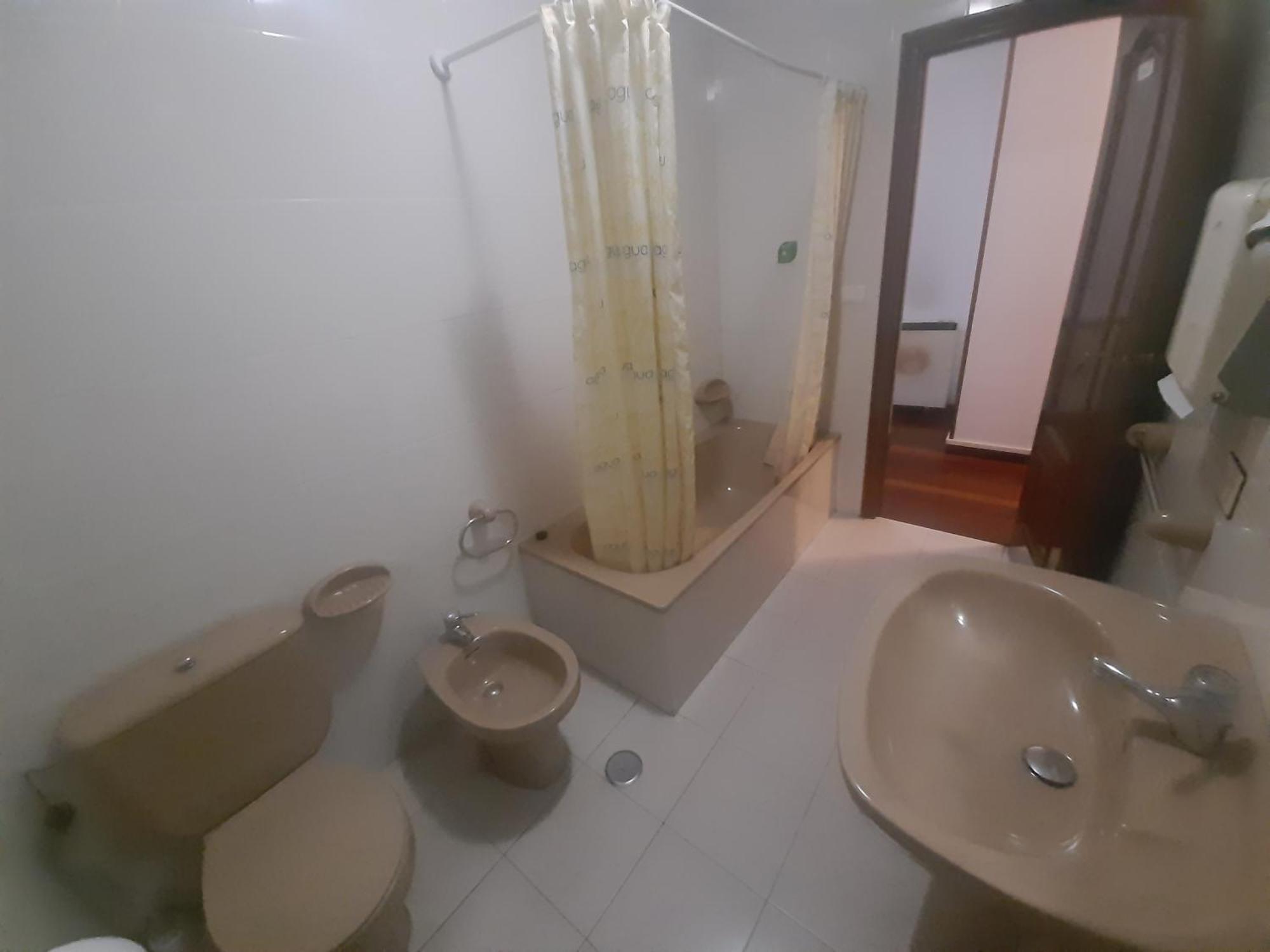 Albergue Berce Do Camino ตริอากาสเตลา ภายนอก รูปภาพ
