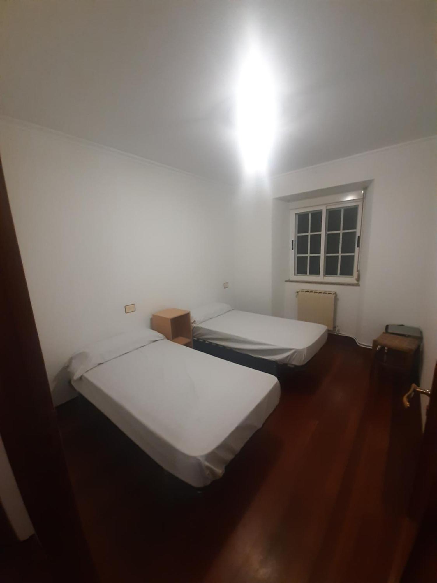 Albergue Berce Do Camino ตริอากาสเตลา ภายนอก รูปภาพ